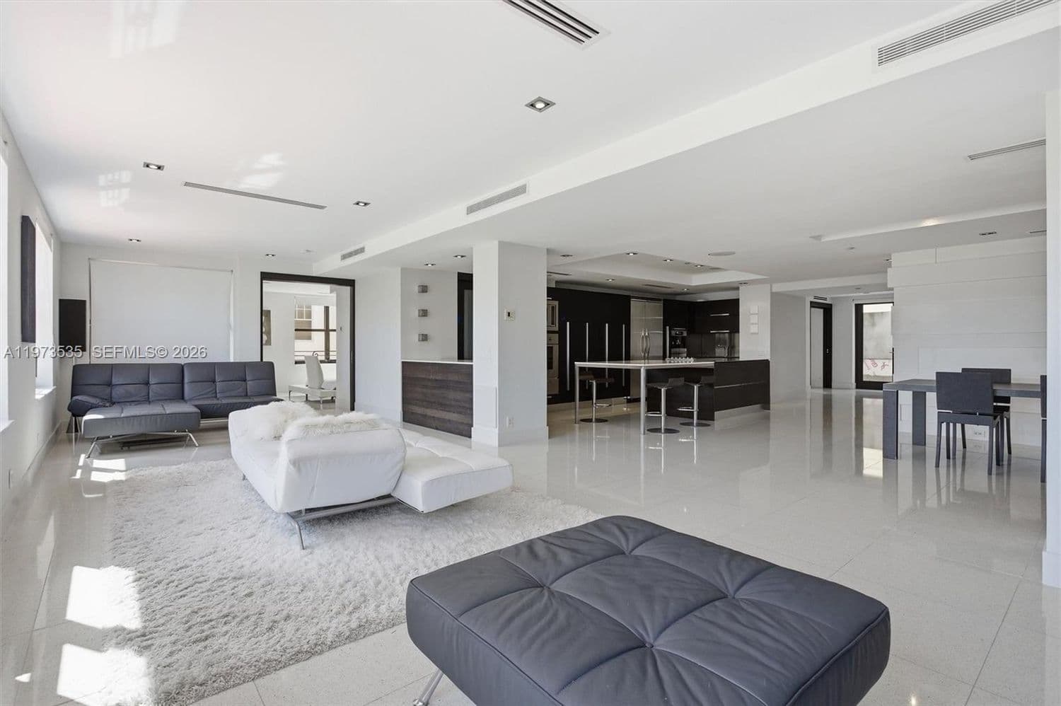 1330 Ocean Dr, Unit 3CA — exterior